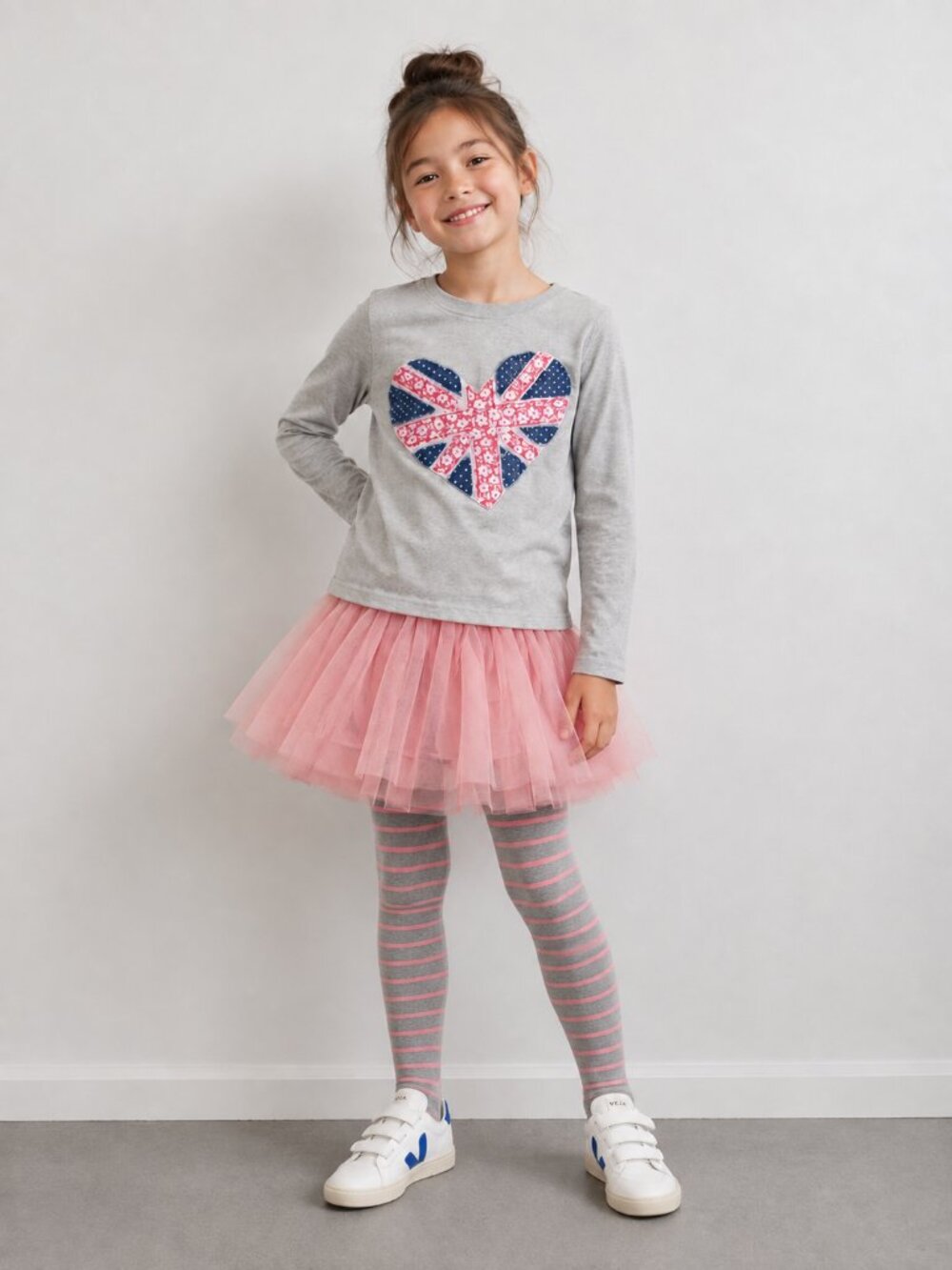 MINI BODEN Gray Long Sleeve Tee 9 10 Girls UK Union Jack Heart Applique